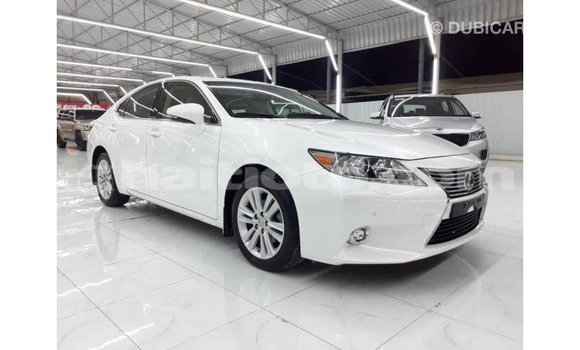 Acheter Import Voiture Lexus ES Blanc à Import - Dubai, Artibonite Acheter Import Voiture Lexus ES Blanc à Import - Dubai, Artibonite