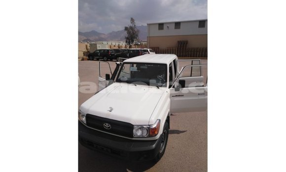 Buy Import Toyota Land Cruiser White Car in Import - Dubai in Artibonite Buy Import Toyota Land Cruiser White Car in Import - Dubai in Artibonite