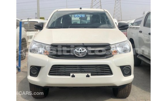 Buy Import Toyota Hilux White Car in Import - Dubai in Artibonite Buy Import Toyota Hilux White Car in Import - Dubai in Artibonite