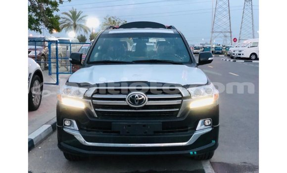 Buy Import Toyota Land Cruiser Black Car in Import - Dubai in Artibonite