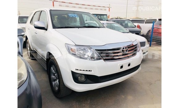 Buy Import Toyota Fortuner White Car in Import - Dubai in Artibonite Buy Import Toyota Fortuner White Car in Import - Dubai in Artibonite