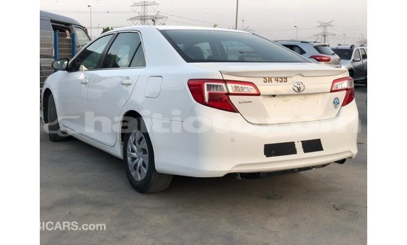 Buy Import Toyota Camry White Car in Import - Dubai in Artibonite Buy Import Toyota Camry White Car in Import - Dubai in Artibonite