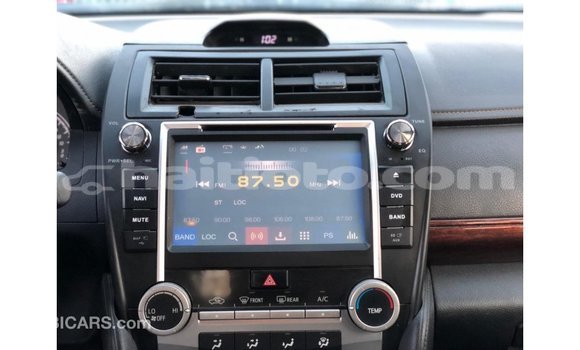 Buy Import Toyota Camry White Car in Import - Dubai in Artibonite Buy Import Toyota Camry White Car in Import - Dubai in Artibonite