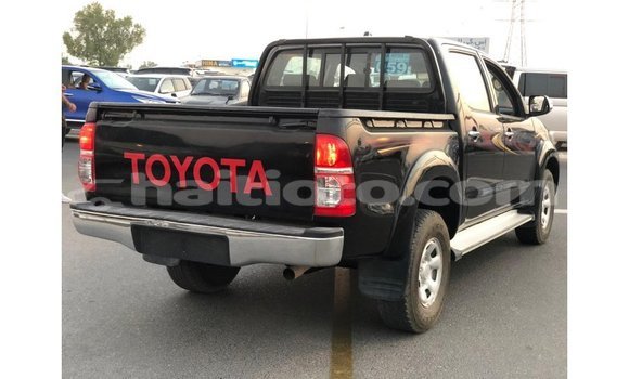Buy Import Toyota Hilux Black Car in Import - Dubai in Artibonite Buy Import Toyota Hilux Black Car in Import - Dubai in Artibonite