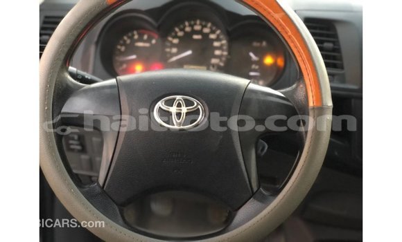 Buy Import Toyota Hilux Black Car in Import - Dubai in Artibonite Buy Import Toyota Hilux Black Car in Import - Dubai in Artibonite