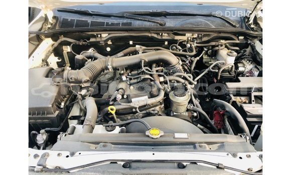 Acheter Import Voiture Toyota Hilux Blanc à Import - Dubai, Artibonite Acheter Import Voiture Toyota Hilux Blanc à Import - Dubai, Artibonite