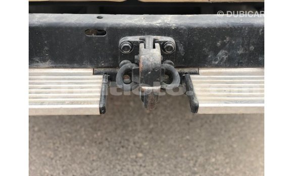 Acheter Import Voiture Toyota Land Cruiser Blanc à Import - Dubai, Artibonite Acheter Import Voiture Toyota Land Cruiser Blanc à Import - Dubai, Artibonite