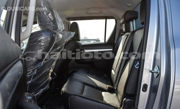 Acheter Import Voiture Toyota Hilux Autre à Import - Dubai, Artibonite Acheter Import Voiture Toyota Hilux Autre à Import - Dubai, Artibonite