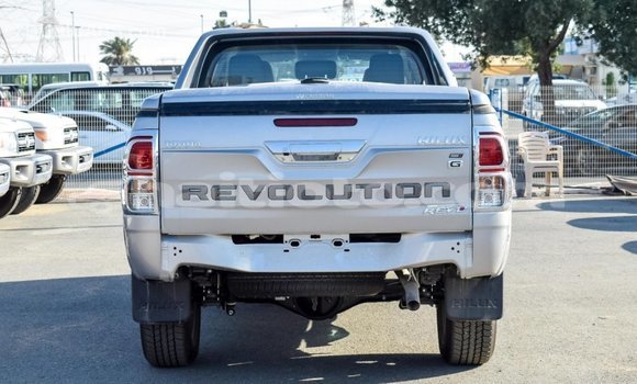 Acheter Import Voiture Toyota Hilux Autre à Import - Dubai, Artibonite Acheter Import Voiture Toyota Hilux Autre à Import - Dubai, Artibonite