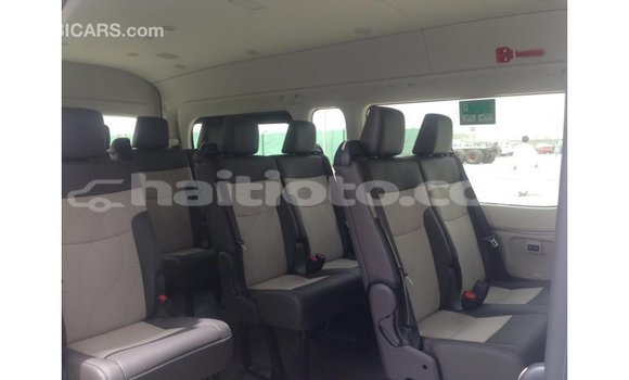 Buy Import Toyota Hiace White Car in Import - Dubai in Artibonite Buy Import Toyota Hiace White Car in Import - Dubai in Artibonite