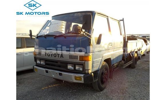 Buy Import Toyota Dyna Blue Car in Import - Dubai in Artibonite