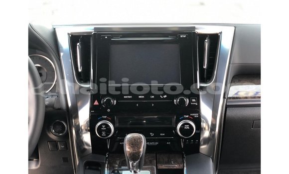 Buy Import Toyota Alphard White Car in Import - Dubai in Artibonite Buy Import Toyota Alphard White Car in Import - Dubai in Artibonite
