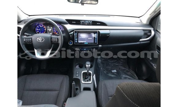 Buy Import Toyota Hilux Black Car in Import - Dubai in Artibonite Buy Import Toyota Hilux Black Car in Import - Dubai in Artibonite