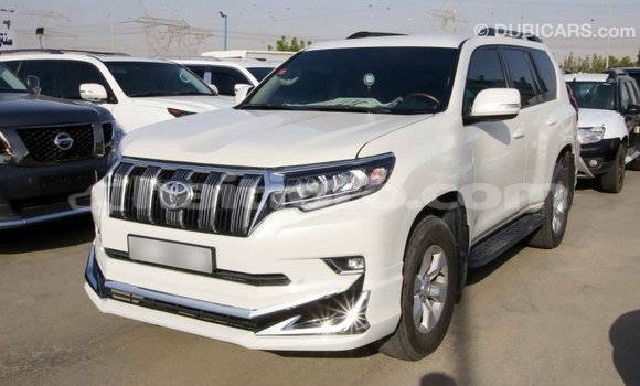 Acheter Import Voiture Toyota Prado Blanc à Import - Dubai, Artibonite Acheter Import Voiture Toyota Prado Blanc à Import - Dubai, Artibonite