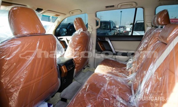 Acheter Import Voiture Toyota Prado Blanc à Import - Dubai, Artibonite Acheter Import Voiture Toyota Prado Blanc à Import - Dubai, Artibonite