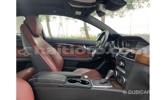 Acheter Import Voiture Mercedes-Benz 190 (W201) Autre à Import - Dubai, Artibonite Acheter Import Voiture Mercedes-Benz 190 (W201) Autre à Import - Dubai, Artibonite