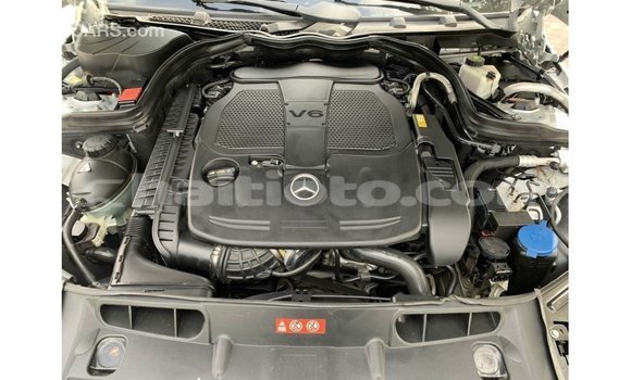 Acheter Import Voiture Mercedes-Benz 190 (W201) Autre à Import - Dubai, Artibonite Acheter Import Voiture Mercedes-Benz 190 (W201) Autre à Import - Dubai, Artibonite