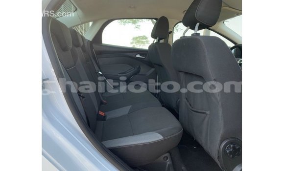 Buy Import Ford Focus White Car in Import - Dubai in Artibonite Buy Import Ford Focus White Car in Import - Dubai in Artibonite