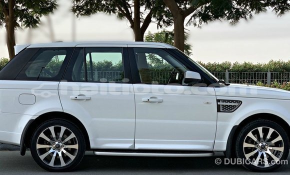 Buy Import Land Rover Range Rover White Car in Import - Dubai in Artibonite Buy Import Land Rover Range Rover White Car in Import - Dubai in Artibonite
