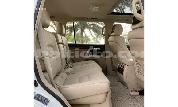 Buy Import Toyota Land Cruiser White Car in Import - Dubai in Artibonite Buy Import Toyota Land Cruiser White Car in Import - Dubai in Artibonite