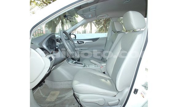 Acheter Import Voiture Nissan Tiida Blanc à Import - Dubai, Artibonite Acheter Import Voiture Nissan Tiida Blanc à Import - Dubai, Artibonite