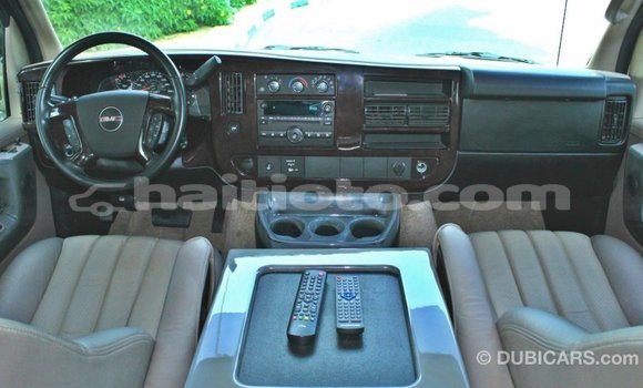 Acheter Import Voiture GMC Acadia Autre à Import - Dubai, Artibonite Acheter Import Voiture GMC Acadia Autre à Import - Dubai, Artibonite