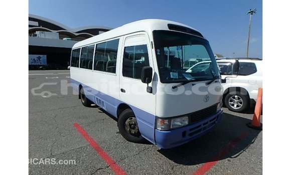 Acheter Import Voiture Toyota Coaster Blanc à Import - Dubai, Artibonite Acheter Import Voiture Toyota Coaster Blanc à Import - Dubai, Artibonite
