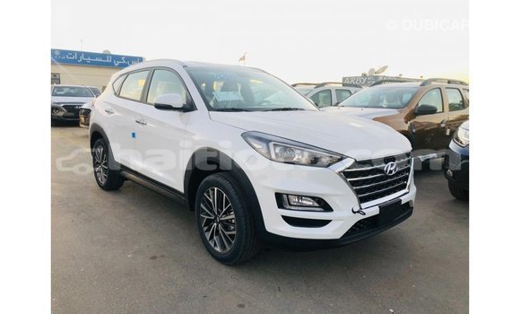 Acheter Import Voiture Hyundai Tucson Blanc à Import - Dubai, Artibonite Acheter Import Voiture Hyundai Tucson Blanc à Import - Dubai, Artibonite