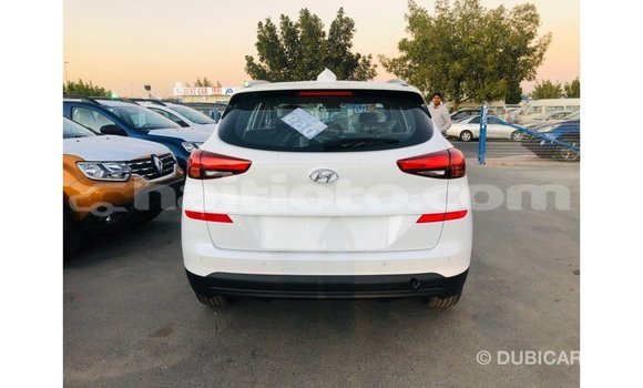Acheter Import Voiture Hyundai Tucson Blanc à Import - Dubai, Artibonite Acheter Import Voiture Hyundai Tucson Blanc à Import - Dubai, Artibonite