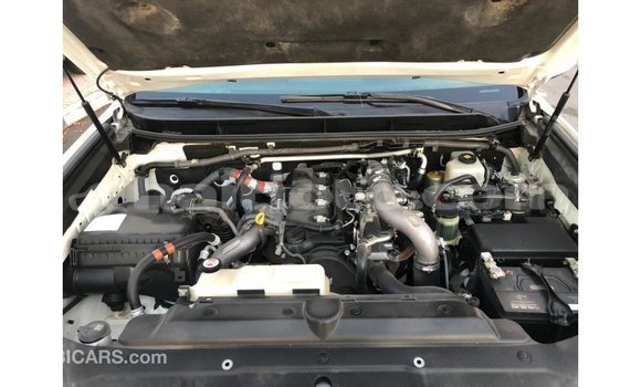 Buy Import Toyota Prado White Car in Import - Dubai in Artibonite Buy Import Toyota Prado White Car in Import - Dubai in Artibonite