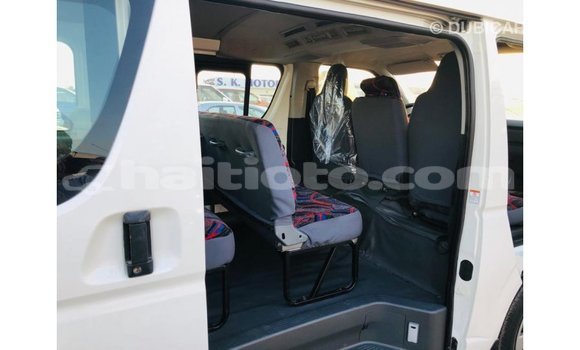 Acheter Import Voiture Toyota Hiace Blanc à Import - Dubai, Artibonite Acheter Import Voiture Toyota Hiace Blanc à Import - Dubai, Artibonite