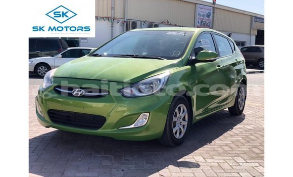 Acheter Import Voiture Hyundai Accent Vert à Import - Dubai, Artibonite Acheter Import Voiture Hyundai Accent Vert à Import - Dubai, Artibonite