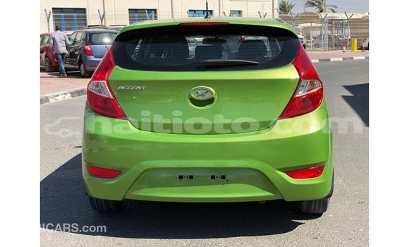 Acheter Import Voiture Hyundai Accent Vert à Import - Dubai, Artibonite Acheter Import Voiture Hyundai Accent Vert à Import - Dubai, Artibonite