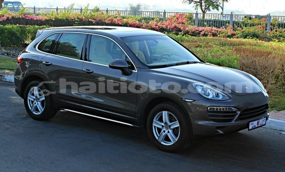 Acheter Import Voiture Porsche Cayenne Marron à Import - Dubai, Artibonite
