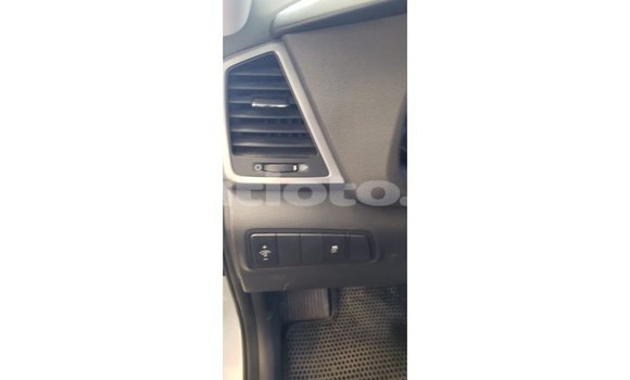 Acheter Import Voiture Hyundai Tucson Blanc à Import - Dubai, Artibonite Acheter Import Voiture Hyundai Tucson Blanc à Import - Dubai, Artibonite