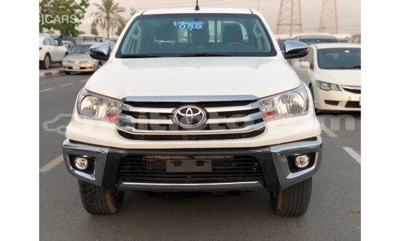 Buy Import Toyota Hilux White Car in Import - Dubai in Artibonite Buy Import Toyota Hilux White Car in Import - Dubai in Artibonite