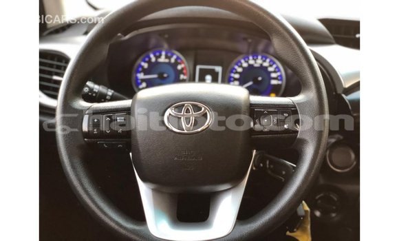 Buy Import Toyota Hilux White Car in Import - Dubai in Artibonite Buy Import Toyota Hilux White Car in Import - Dubai in Artibonite
