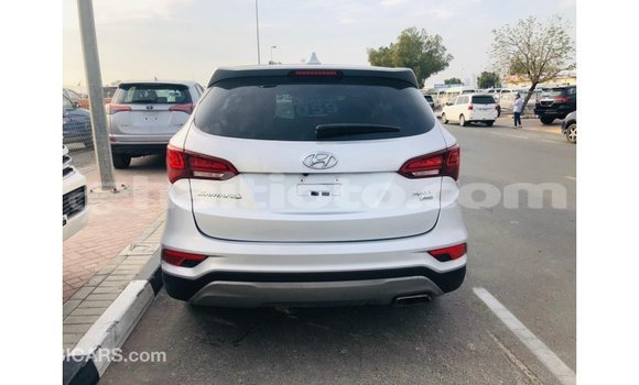 Buy Import Hyundai Santa Fe Other Car in Import - Dubai in Artibonite Buy Import Hyundai Santa Fe Other Car in Import - Dubai in Artibonite