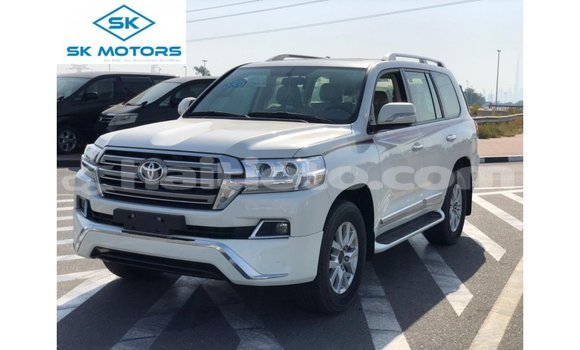 Buy Import Toyota Land Cruiser White Car in Import - Dubai in Artibonite Buy Import Toyota Land Cruiser White Car in Import - Dubai in Artibonite
