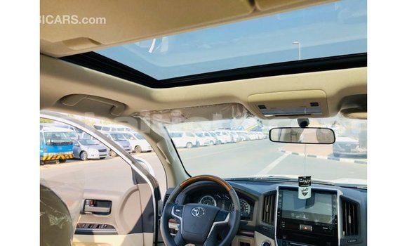 Buy Import Toyota Land Cruiser White Car in Import - Dubai in Artibonite Buy Import Toyota Land Cruiser White Car in Import - Dubai in Artibonite