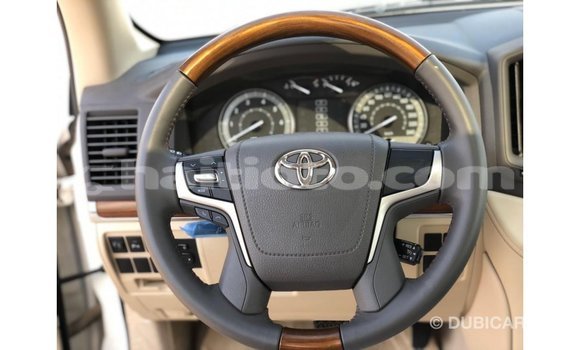 Buy Import Toyota Land Cruiser White Car in Import - Dubai in Artibonite Buy Import Toyota Land Cruiser White Car in Import - Dubai in Artibonite