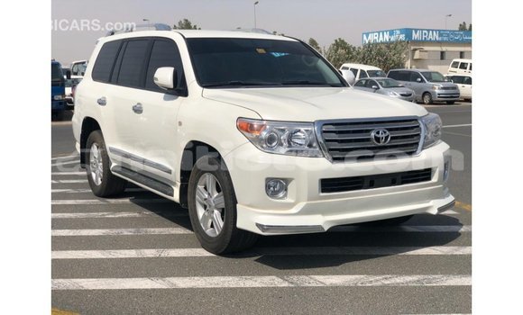 Buy Import Toyota Land Cruiser White Car in Import - Dubai in Artibonite Buy Import Toyota Land Cruiser White Car in Import - Dubai in Artibonite