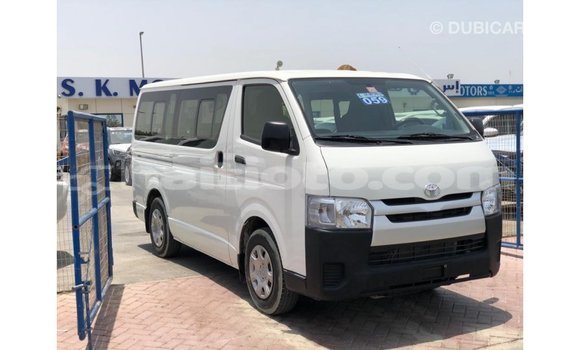 Buy Import Toyota Hiace White Car in Import - Dubai in Artibonite Buy Import Toyota Hiace White Car in Import - Dubai in Artibonite