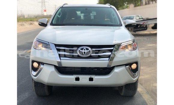 Buy Import Toyota Fortuner White Car in Import - Dubai in Artibonite Buy Import Toyota Fortuner White Car in Import - Dubai in Artibonite