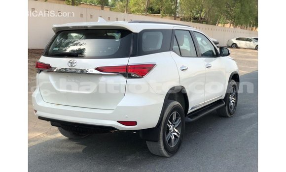 Buy Import Toyota Fortuner White Car in Import - Dubai in Artibonite Buy Import Toyota Fortuner White Car in Import - Dubai in Artibonite