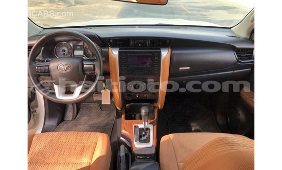 Buy Import Toyota Fortuner White Car in Import - Dubai in Artibonite Buy Import Toyota Fortuner White Car in Import - Dubai in Artibonite