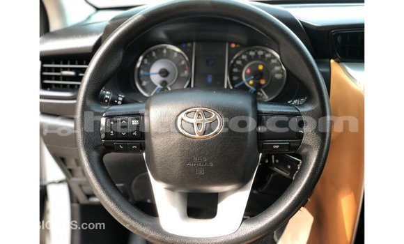 Buy Import Toyota Fortuner White Car in Import - Dubai in Artibonite Buy Import Toyota Fortuner White Car in Import - Dubai in Artibonite