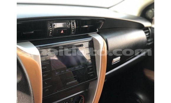 Buy Import Toyota Fortuner White Car in Import - Dubai in Artibonite Buy Import Toyota Fortuner White Car in Import - Dubai in Artibonite
