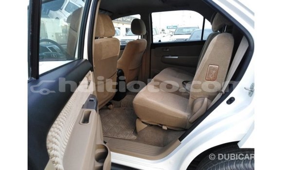 Acheter Import Voiture Toyota Fortuner Blanc à Import - Dubai, Artibonite Acheter Import Voiture Toyota Fortuner Blanc à Import - Dubai, Artibonite