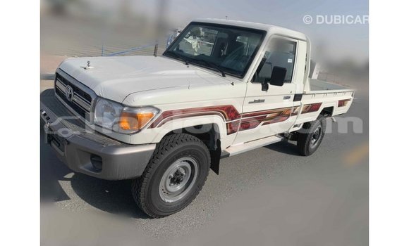 Buy Import Toyota Land Cruiser White Car in Import - Dubai in Artibonite Buy Import Toyota Land Cruiser White Car in Import - Dubai in Artibonite